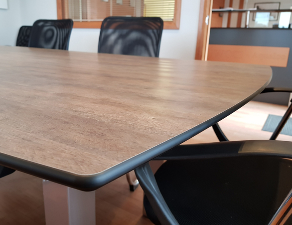Adakah papan api HPL adalah pilihan terbaik untuk countertop pejabat?