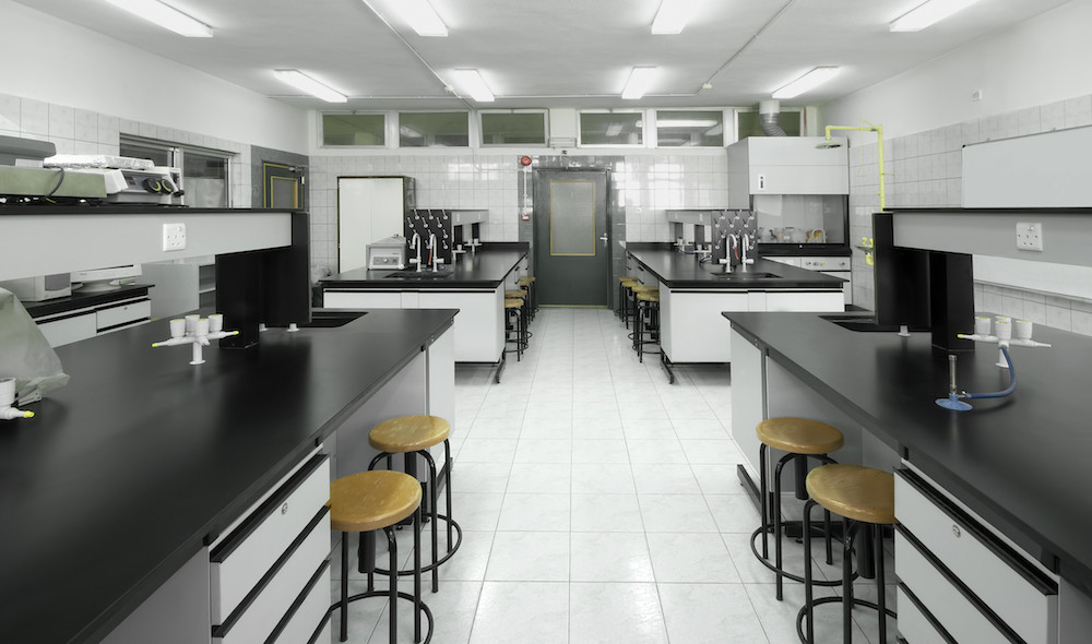 12.7mm Chemical Resistant Countertop for Laboratory Made with Phenolic HPL Aliba.jpg
