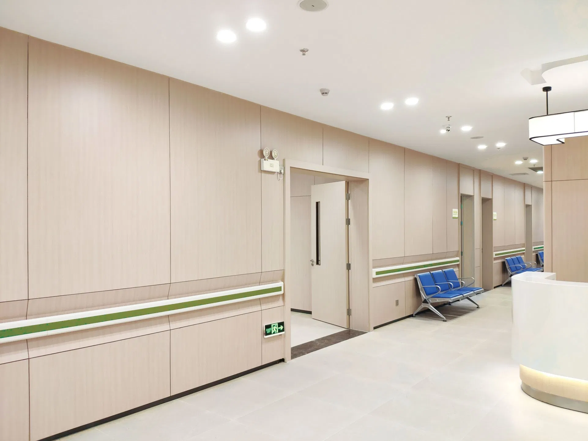 D&eacute;bo Panneau Mural HPL Fixe Antibact&eacute;rien pour H&ocirc;pital 8mm - Chine Conseil strat (1).webp