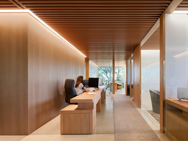 Commercial-&-Retail
