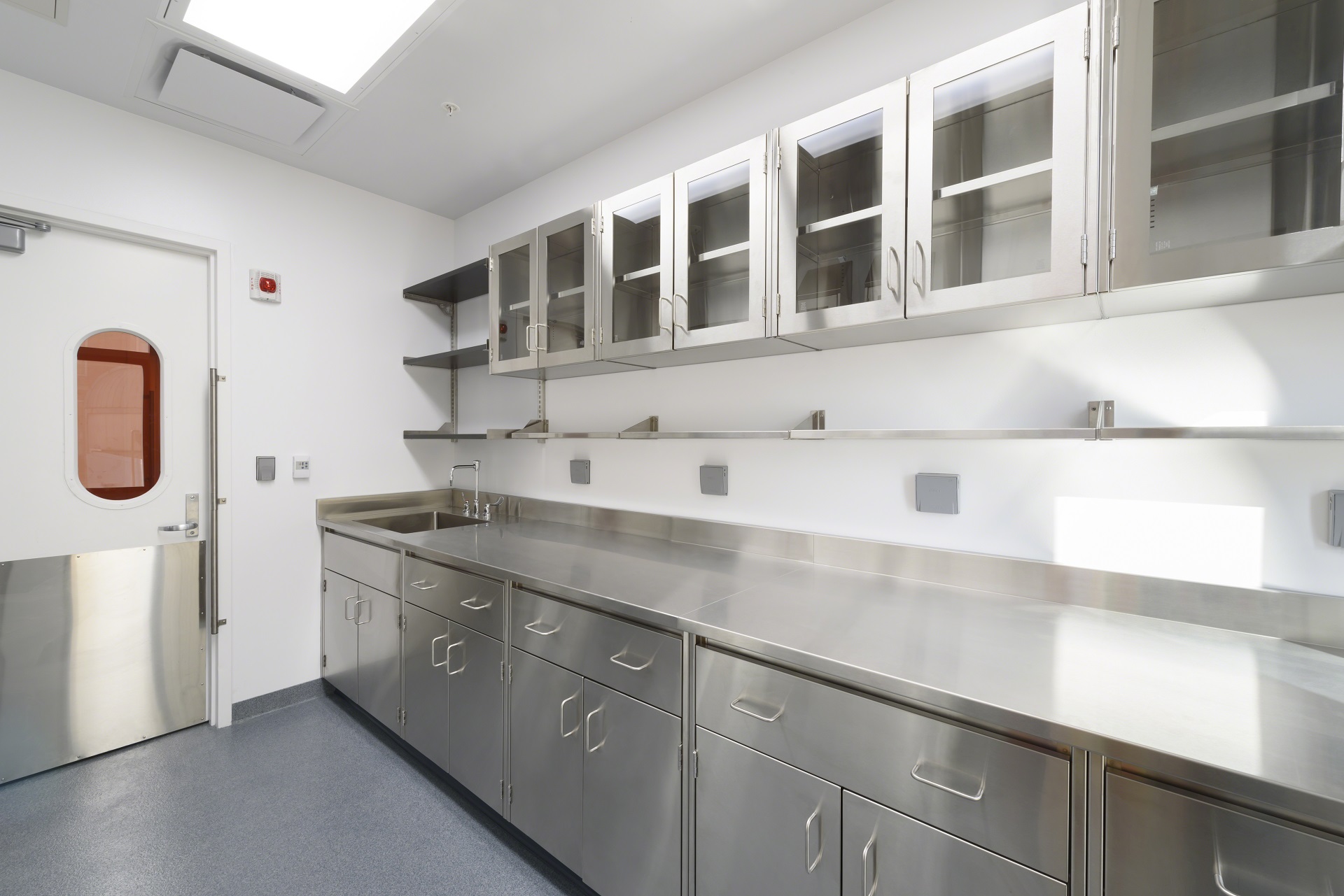 Stainless Steel Laboratory Table Chemical Resistant Work Bench Clean Room Labora.jpg