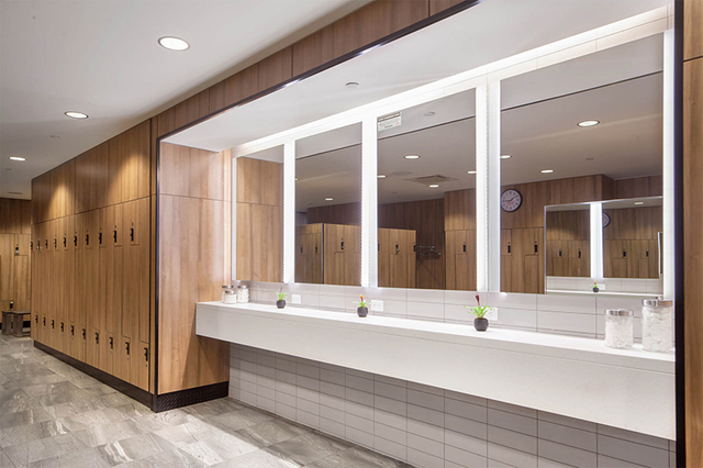 Hotel-&amp;-Spa-Changing-Area